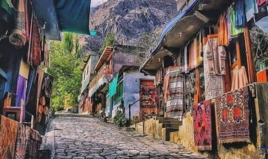 Best Time to Visit Hunza Valley? A Seasonal Guide for Tourists